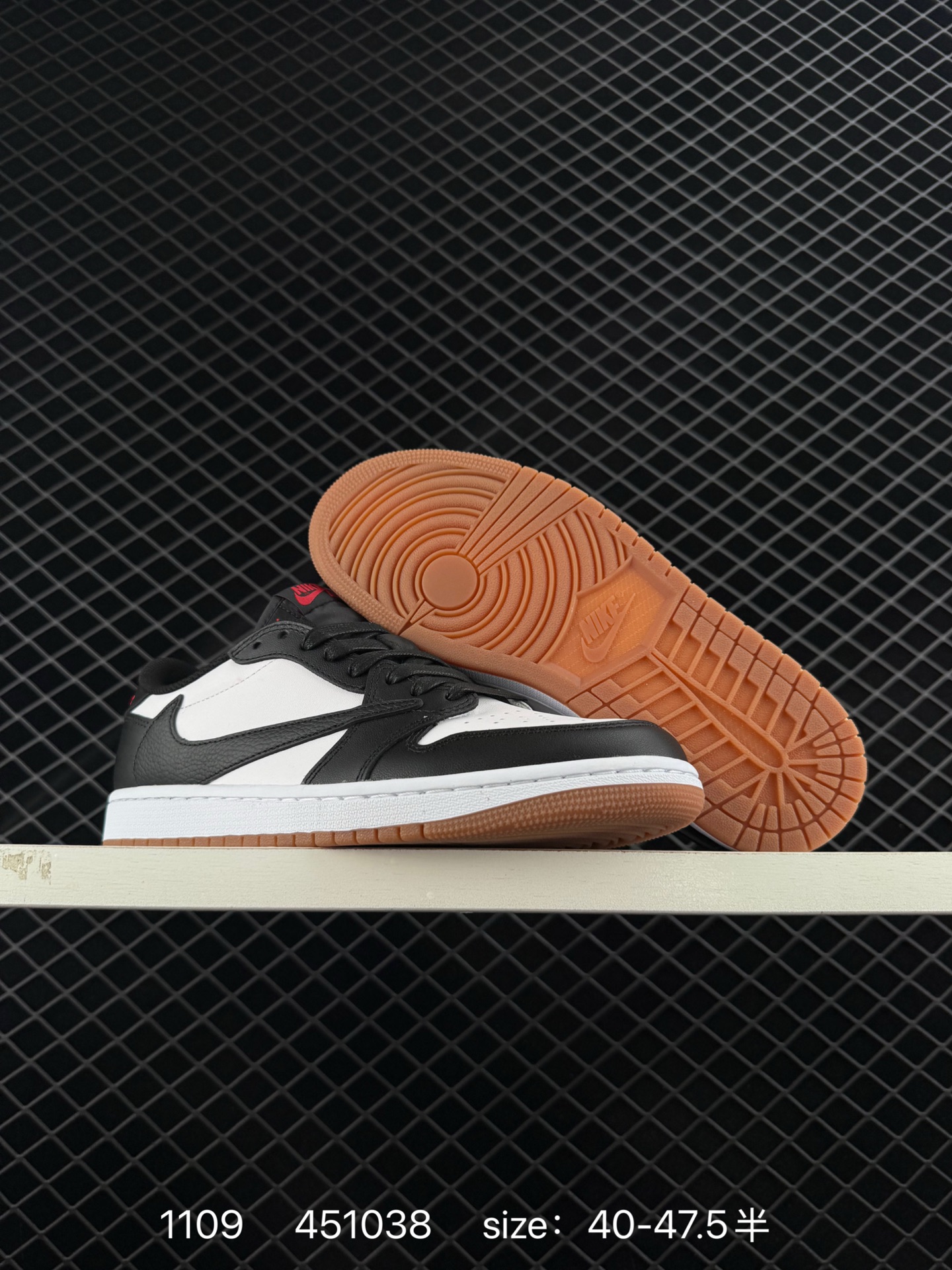 Travis Scott x Air Jordan 1 Low